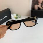 香奈儿（Chanel）Classic CC 系列黑色框暖橙镜片金色双 C 链条装饰方形太阳镜 - 图片 3