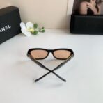 香奈儿（Chanel）Classic CC 系列黑色框暖橙镜片金色双 C 链条装饰方形太阳镜 - 图片 4